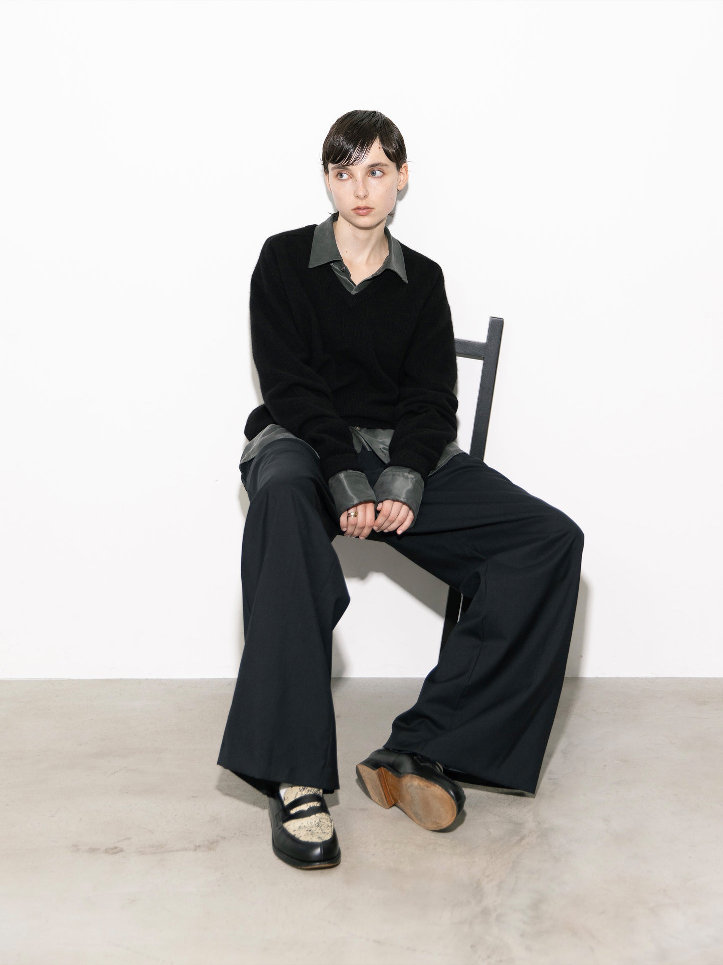 REFINED MINIMAL CUPRO SHIRT / KHAKI