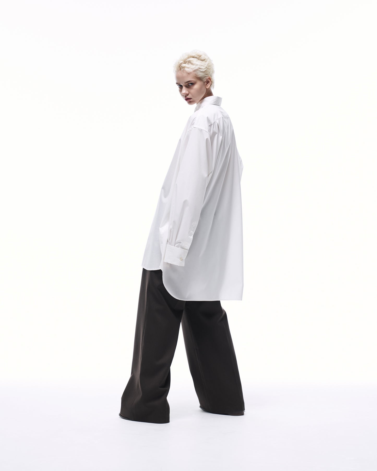 WIDE STRAIGHT BUGGY WOOL SLACKS (STRIPED)