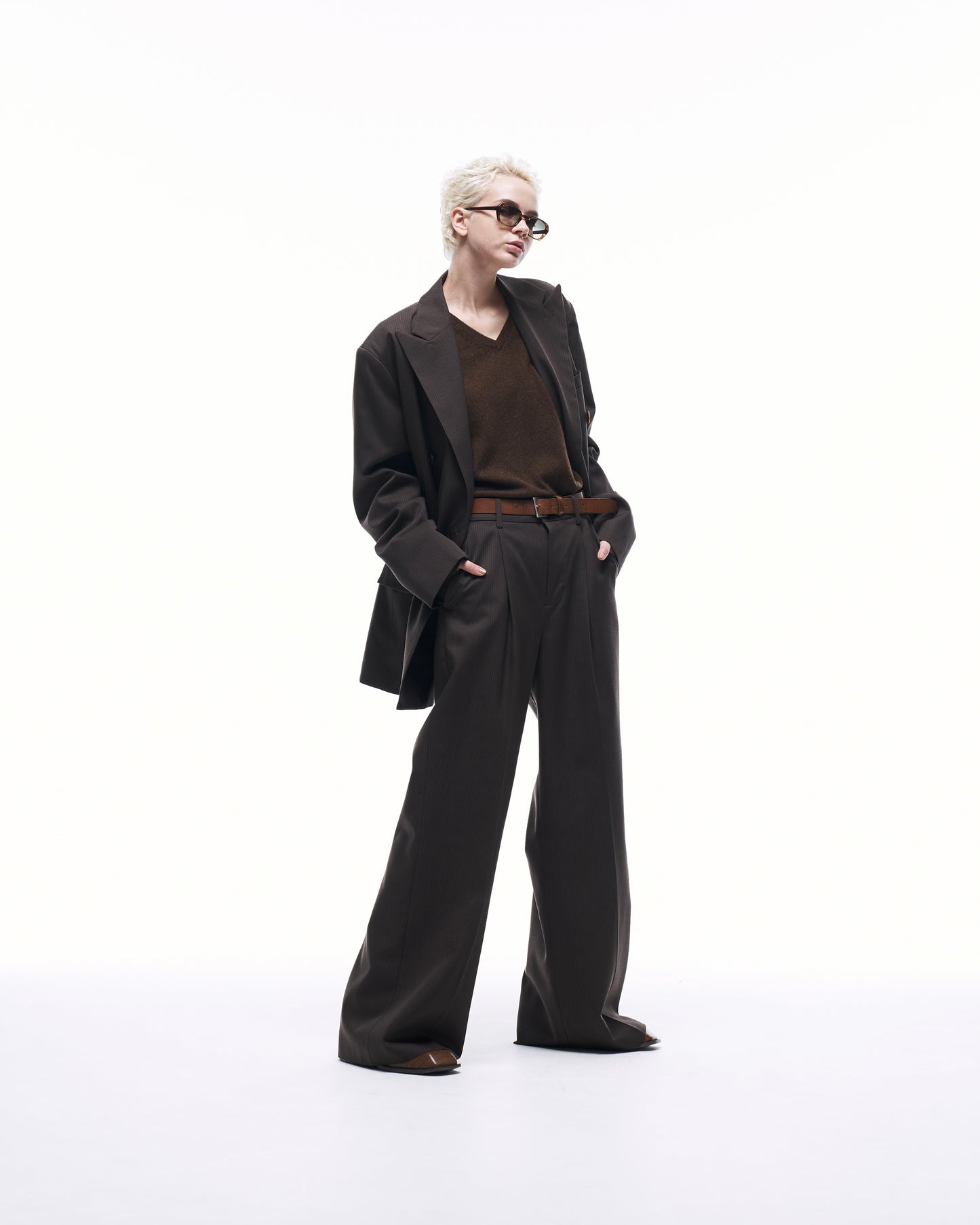 WIDE STRAIGHT BUGGY WOOL SLACKS (STRIPED)