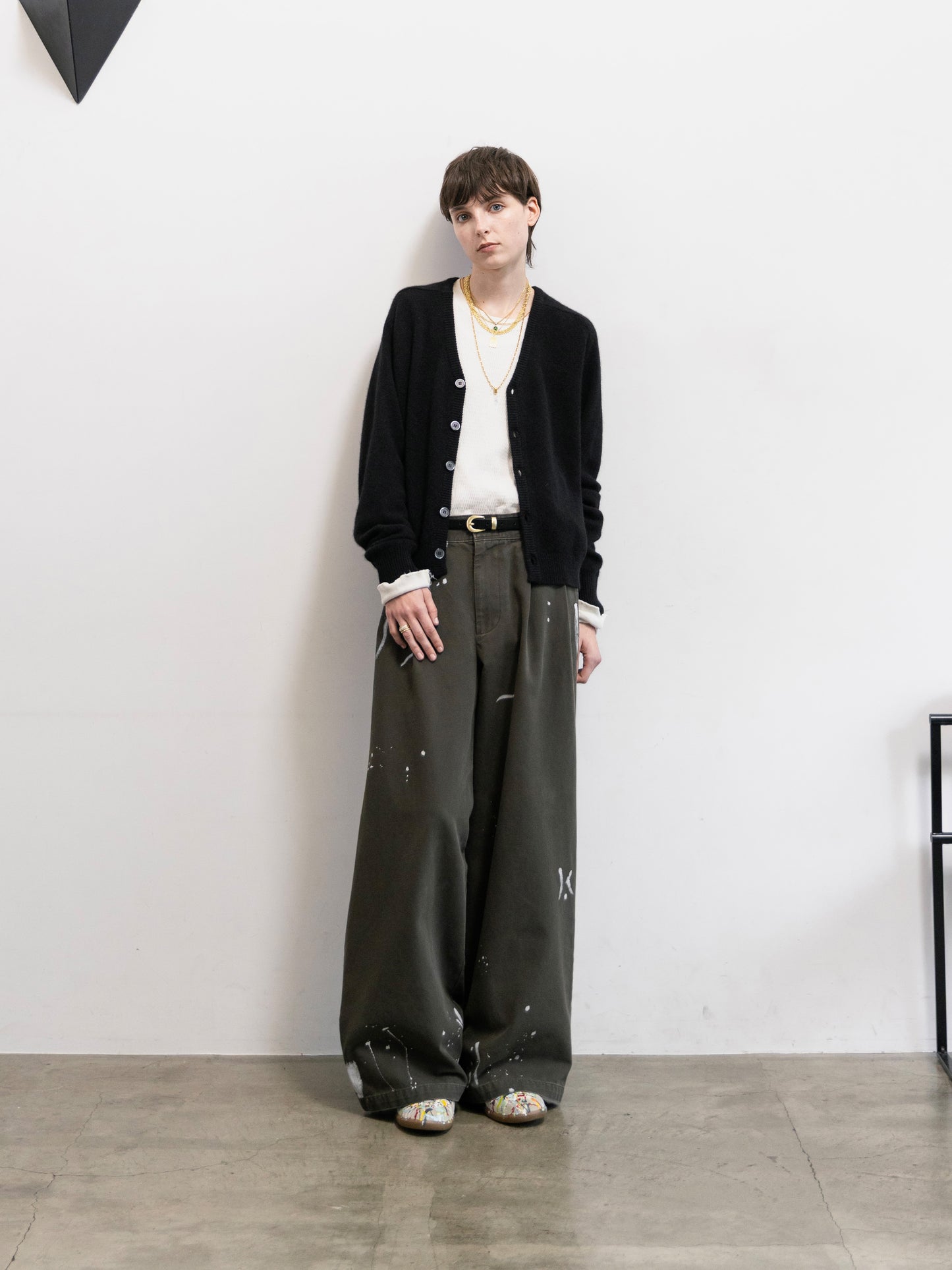 AUTHENTIC CASHMERE CARDIGAN / BLACK
