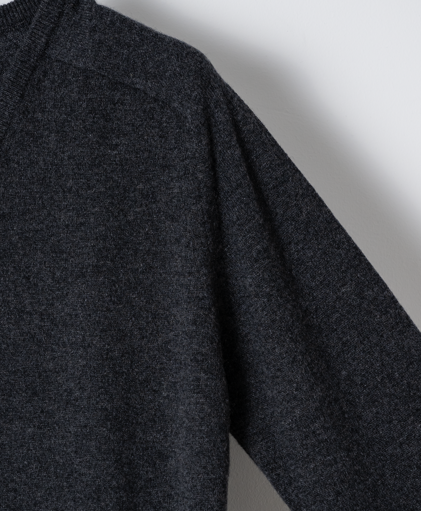 CASHMERE V-NECK KNIT