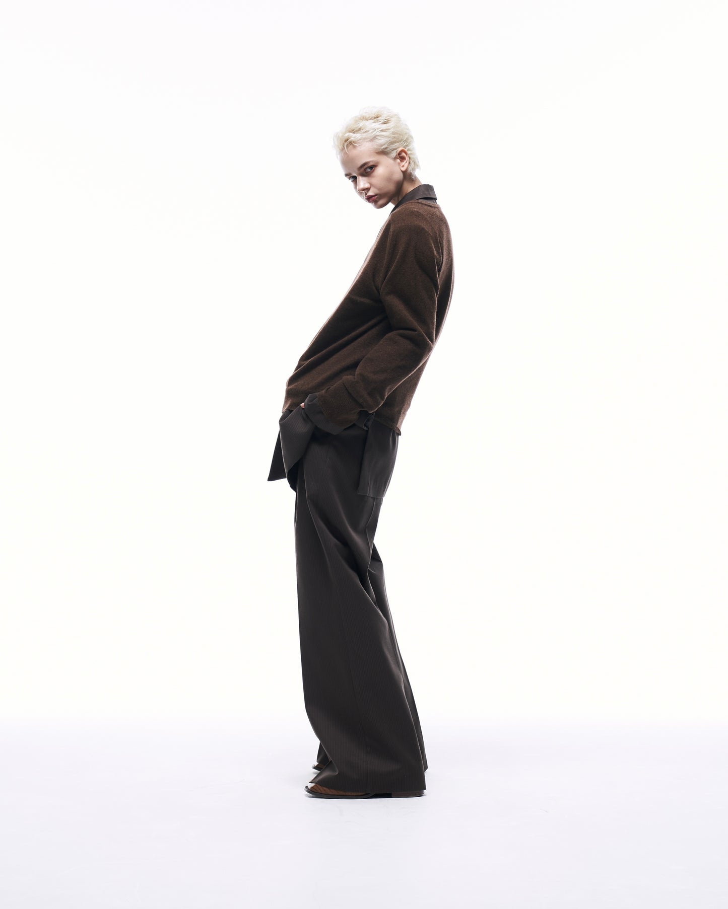 CASHMERE V-NECK KNIT