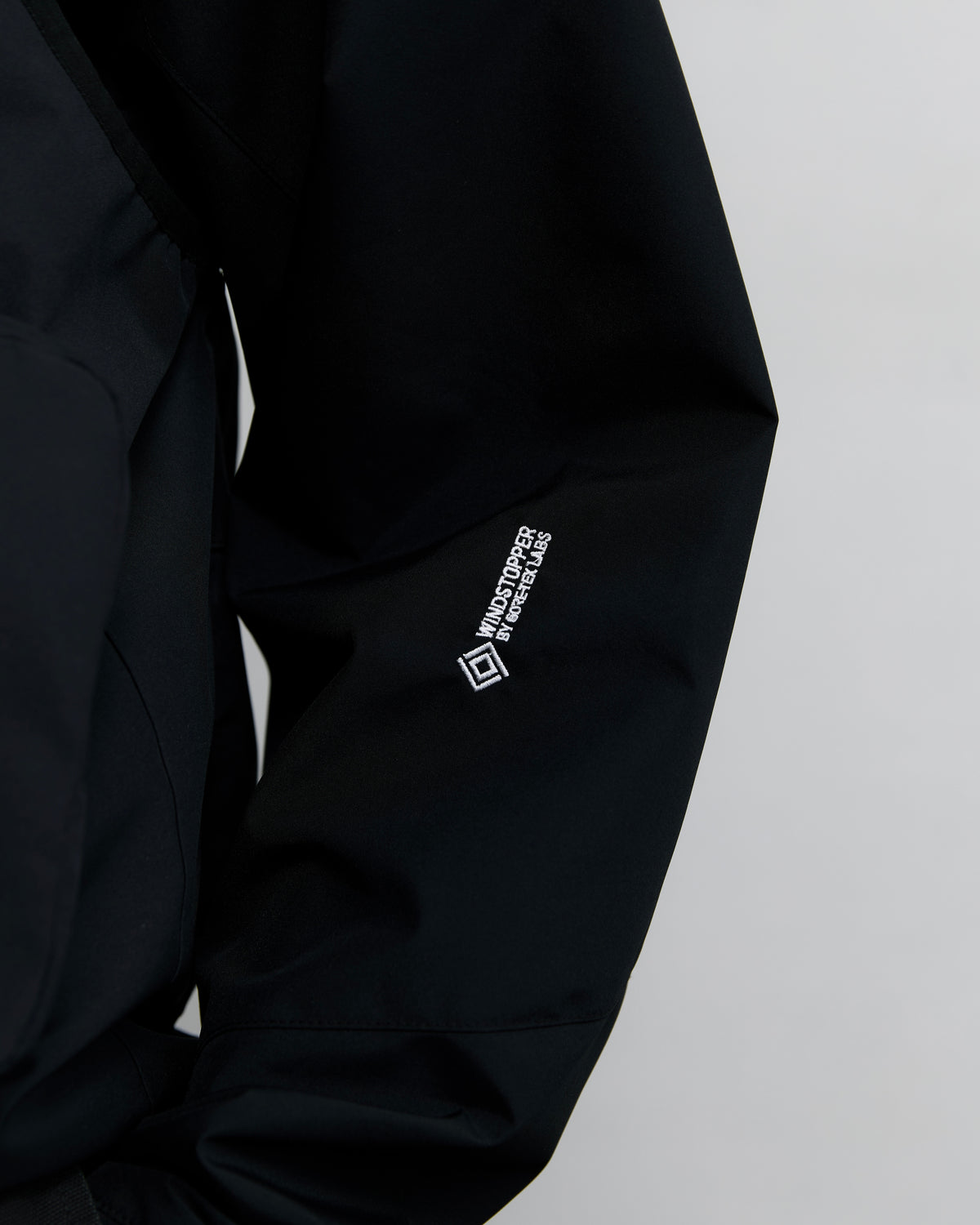 URBAN SHELL JACKET _ +phenix GORE-TEX WINDSTOPPER – ILEAN