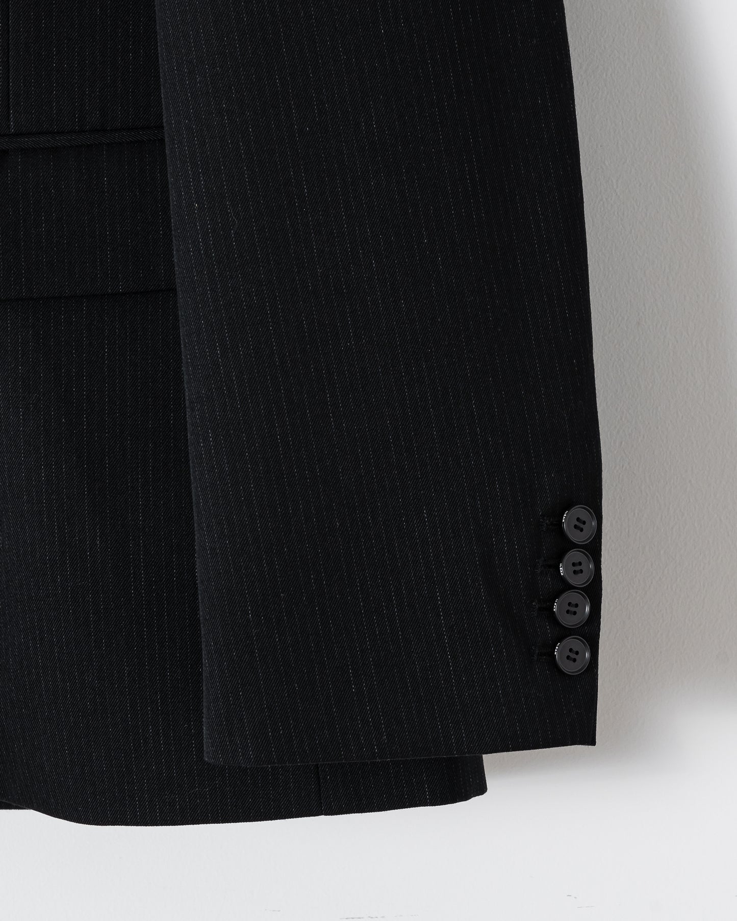 WOOL DOUBLE-BREASTED PEAKED JACKET （STRIPED） / BLACK