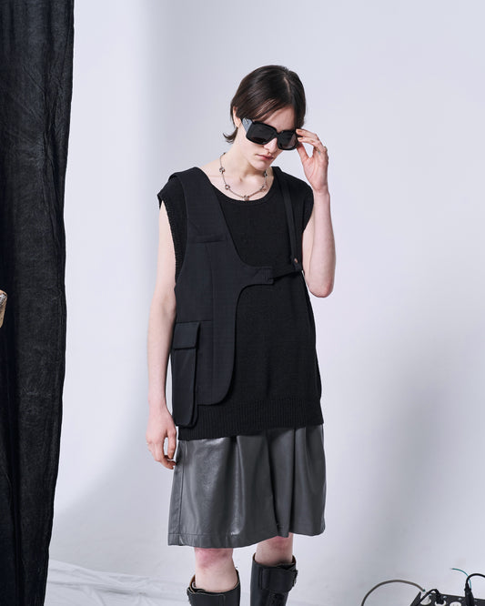ONE SHOULDER HARNESS VEST （STRIPED）
